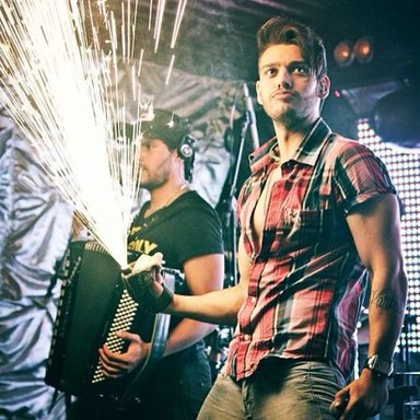 Lucas Lucco photo 53