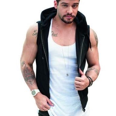 Lucas Lucco photo 19