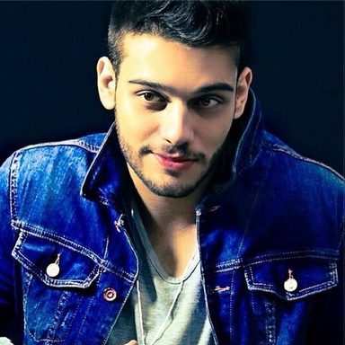 Lucas Lucco photo 55