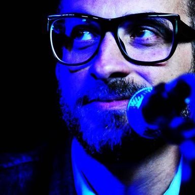 Lucas Santtana photo 10