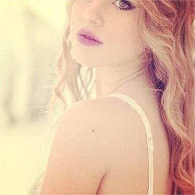 Lucia Gil photo 14