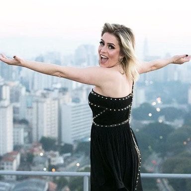 Luciana Andrade photo 10