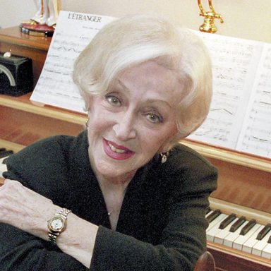 Lucille Dumont