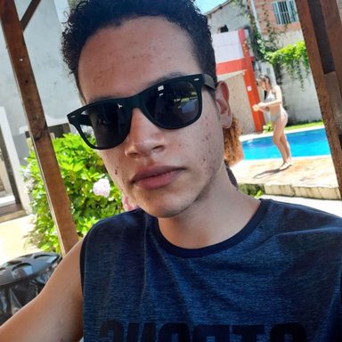 Lucxs Meneses