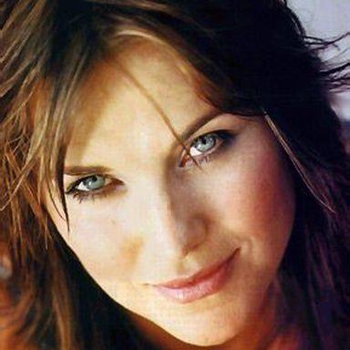 Lucy Lawless