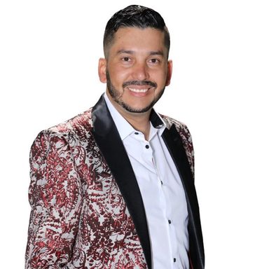 Luis Angel (El Flaco)