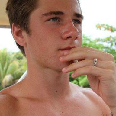 Luke Benward