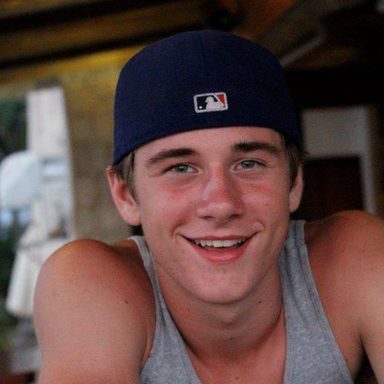 Luke Benward photo 13
