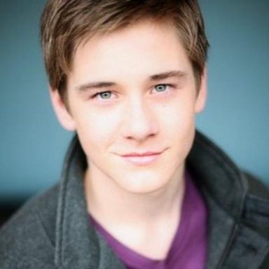 Luke Benward photo 16
