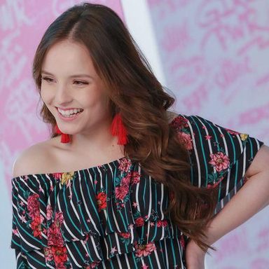 Larissa Manoela photo 53