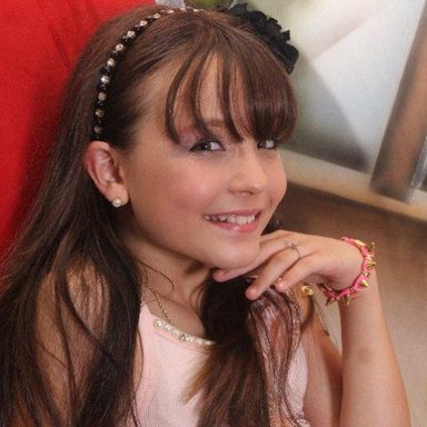 Larissa Manoela photo 239