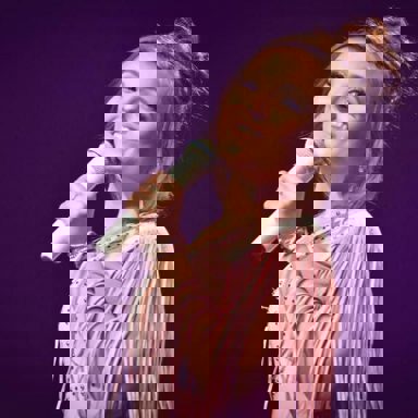 Larissa Manoela photo 15