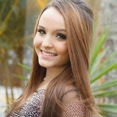 Larissa Manoela photo 54
