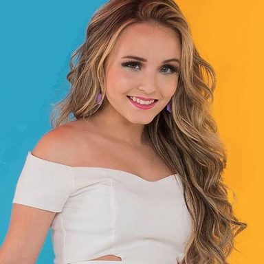 Larissa Manoela photo 201