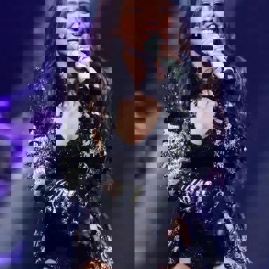 Larissa Manoela photo 9