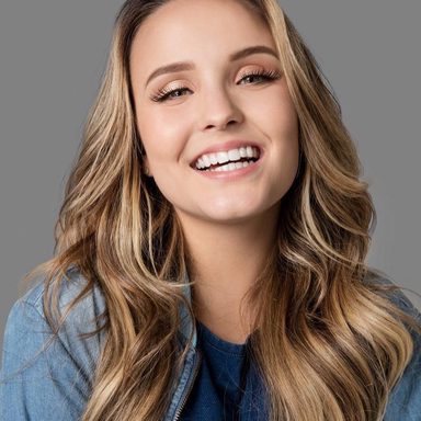 Larissa Manoela photo 189