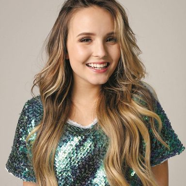 Larissa Manoela photo 181