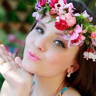 Larissa Manoela photo 101