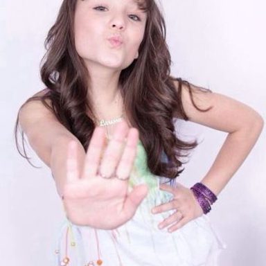 Larissa Manoela photo 206