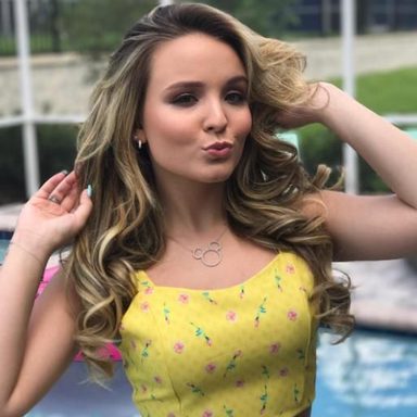 Larissa Manoela photo 159