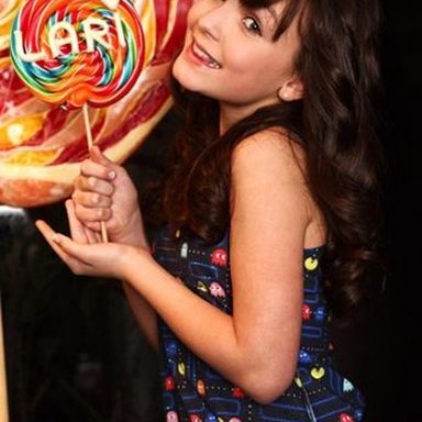 Larissa Manoela photo 226