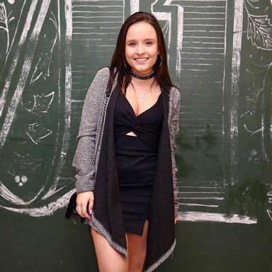 Larissa Manoela photo 126