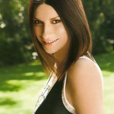 Laura Pausini photo 25