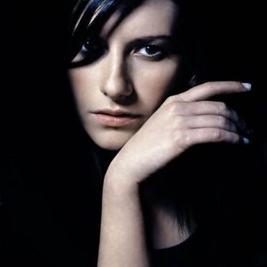 Laura Pausini photo 23