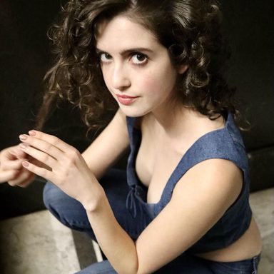 Laura Marano photo 25