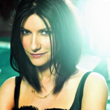 Laura Pausini photo 39
