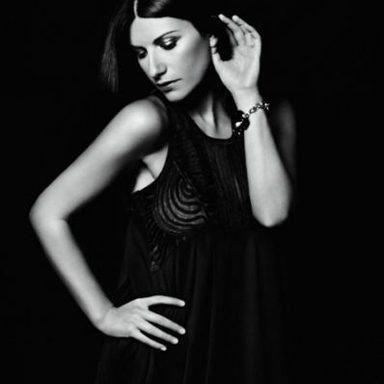 Laura Pausini photo 26
