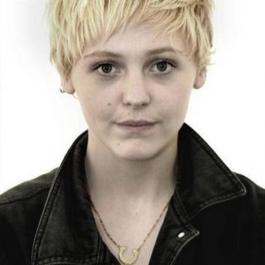 Laura Marling photo 16