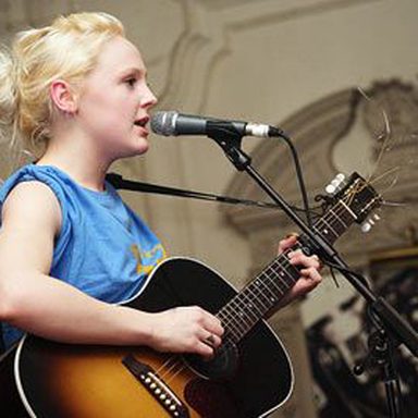 Laura Marling photo 29