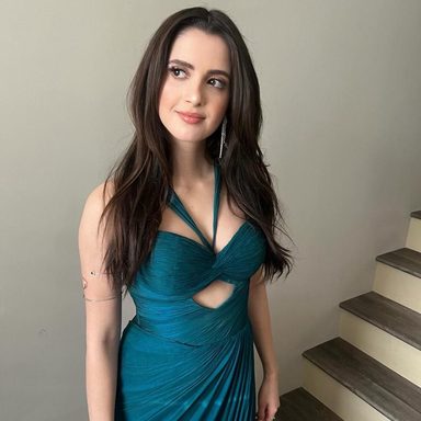Laura Marano photo 16