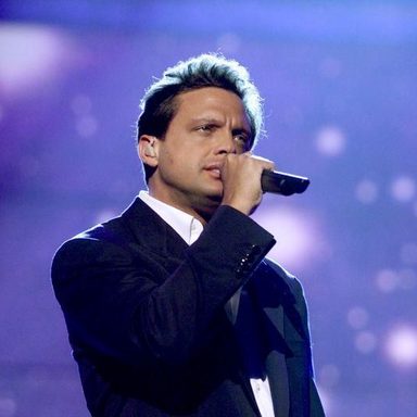 Luis Miguel photo 9