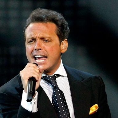 Luis Miguel photo 12