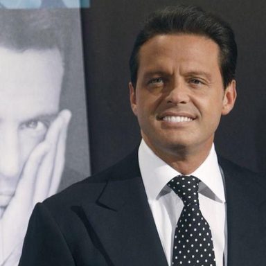 Luis Miguel photo 11