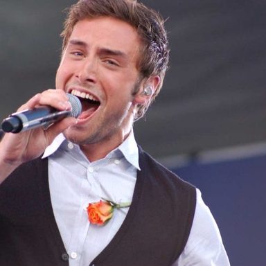 Måns Zelmerlöw photo 26
