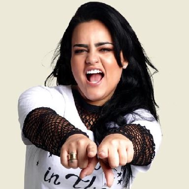 Mara Pavanelly photo 9