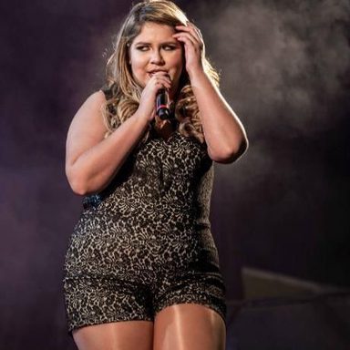 Marília Mendonça photo 19