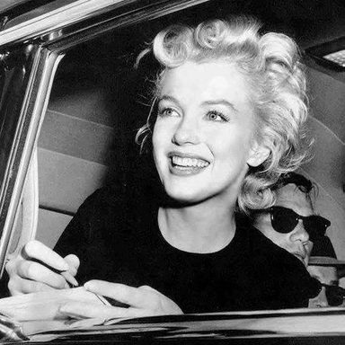 Marilyn Monroe photo 32