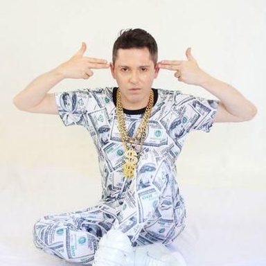 Max Superstar photo 25