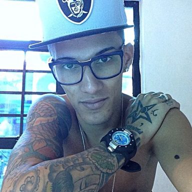 MC Léo da Baixada photo 21