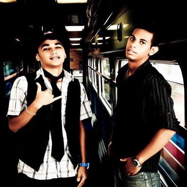 Mc Vertinho e Mc Dinho
