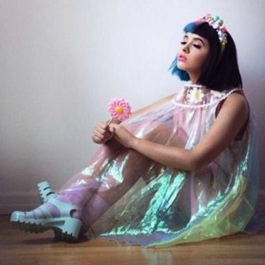 Melanie Martinez photo 141