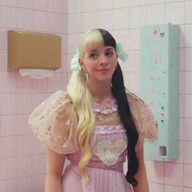 Melanie Martinez photo 78