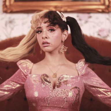 Melanie Martinez photo 71