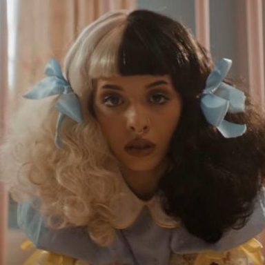 Melanie Martinez photo 125