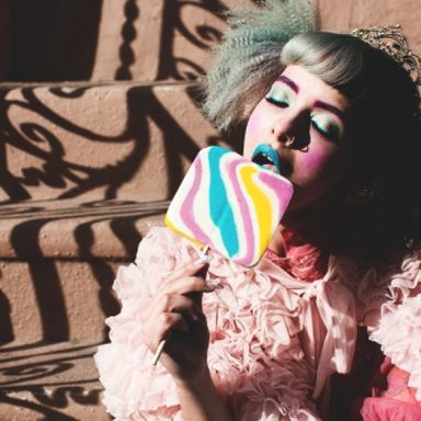 Melanie Martinez photo 179