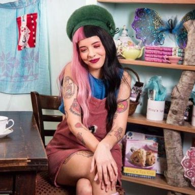 Melanie Martinez photo 123
